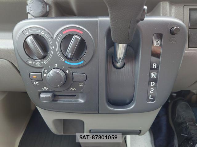 Mitsubishi MINICAB VAN 2025-06 8849870-15