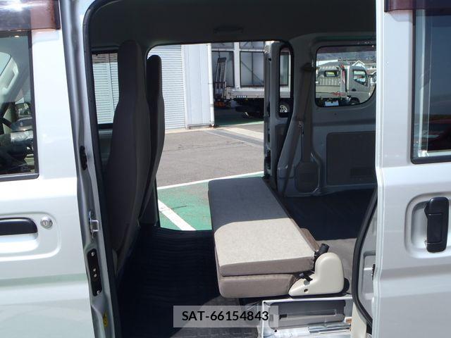 Mitsubishi MINICAB VAN 2019-01 7221888-9