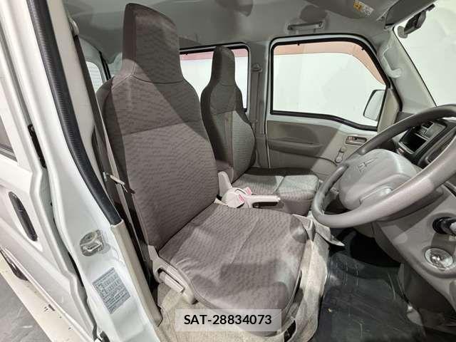 Mitsubishi MINICAB VAN 2018-04 7501590-10
