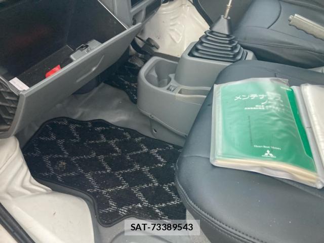 Mitsubishi MINICAB VAN 2002-05 7501592-10