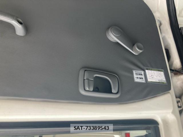 Mitsubishi MINICAB VAN 2002-05 7501592-11
