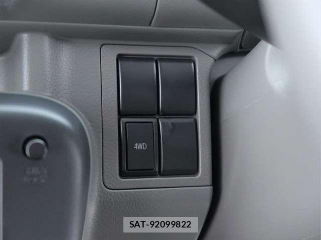 Mitsubishi MINICAB VAN 2023-06 7618154-11