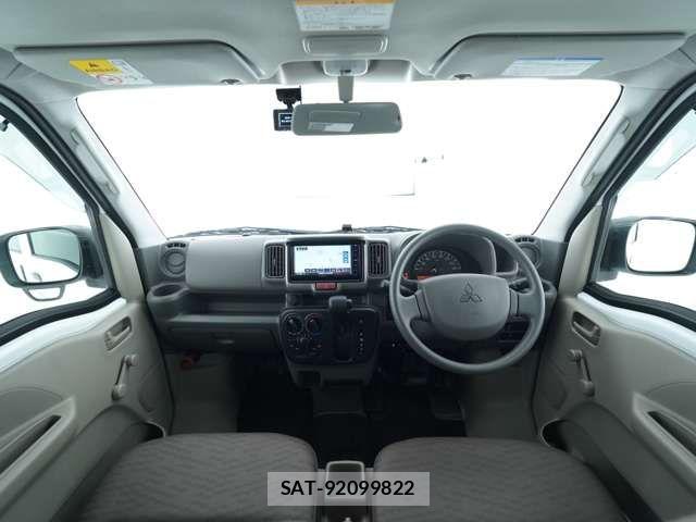 Mitsubishi MINICAB VAN 2023-06 7618154-4