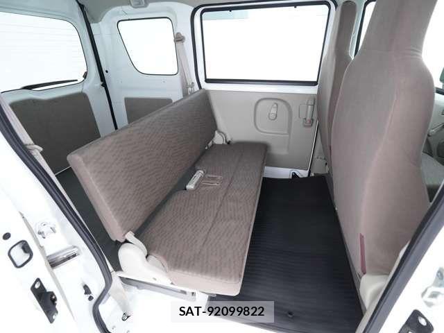 Mitsubishi MINICAB VAN 2023-06 7618154-6