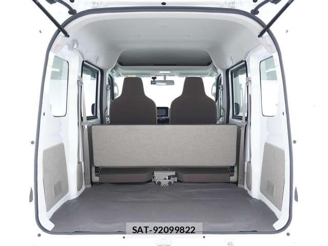 Mitsubishi MINICAB VAN 2023-06 7618154-7
