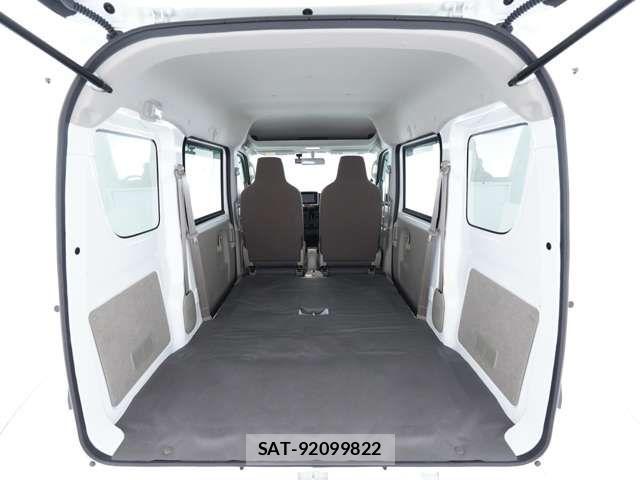 Mitsubishi MINICAB VAN 2023-06 7618154-8