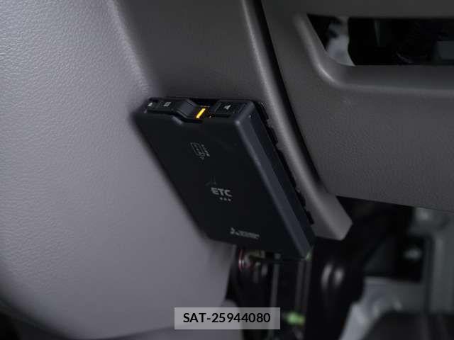 Mitsubishi MINICAB VAN 2023-06 7618152-13