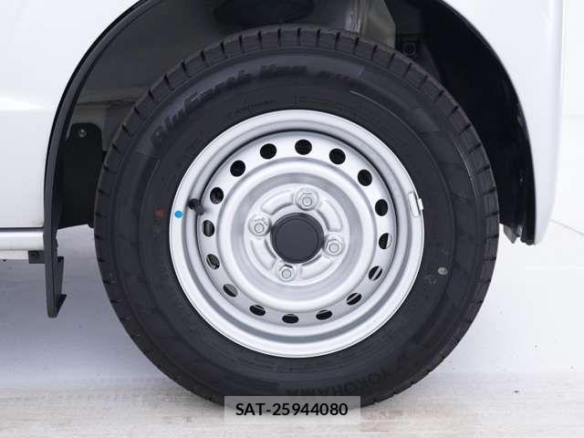 Mitsubishi MINICAB VAN 2023-06 7618152-15