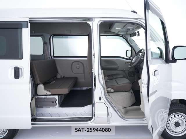 Mitsubishi MINICAB VAN 2023-06 7618152-17