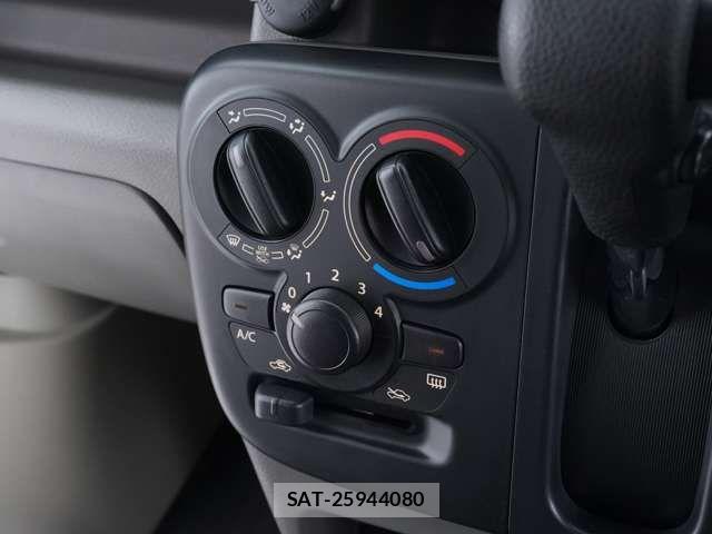 Mitsubishi MINICAB VAN 2023-06 7618152-19
