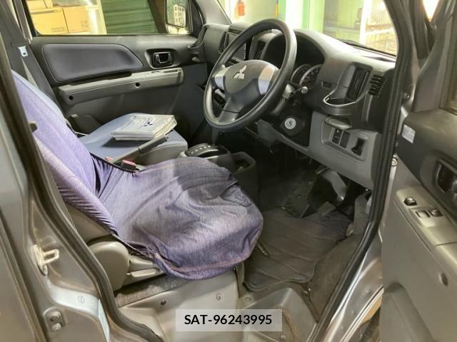 Mitsubishi MINICAB VAN 2013-01 8336811-9