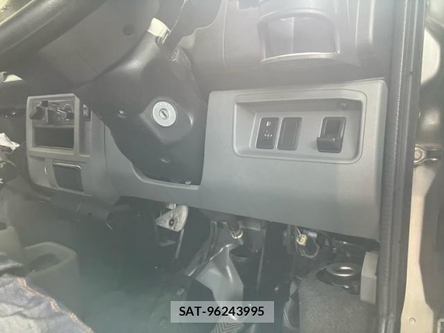 Mitsubishi MINICAB VAN 2013-01 8336811-11