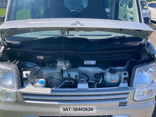 Mitsubishi MINICAB VAN 2019-03 8525790-2