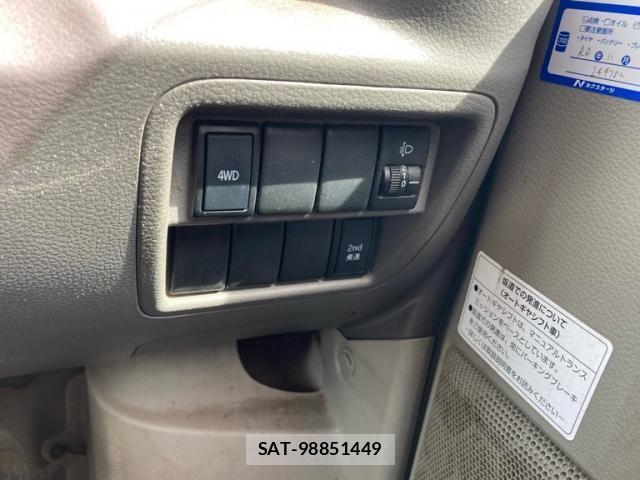 Mitsubishi MINICAB VAN 2016-11 8830368-21
