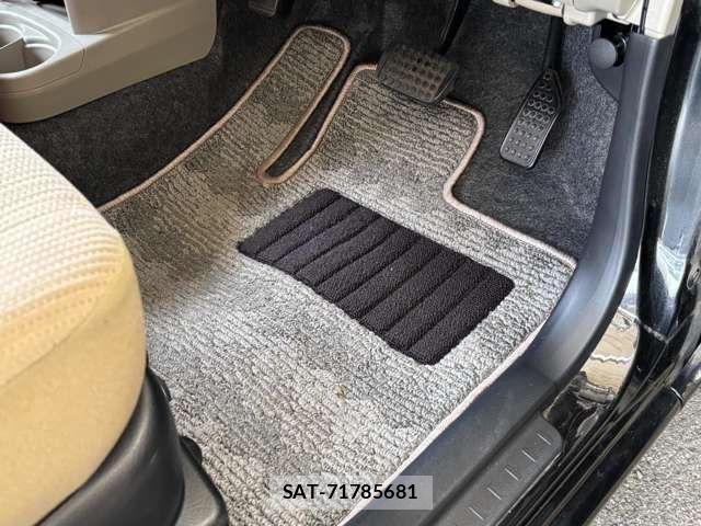 Daihatsu MIRA 2012-02 7221897-9