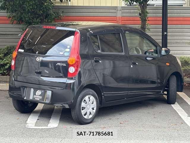 Daihatsu MIRA 2012-02 7221897-2
