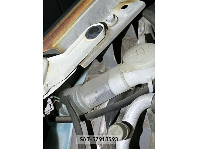 Daihatsu MIRA 2009-12 7562437-24