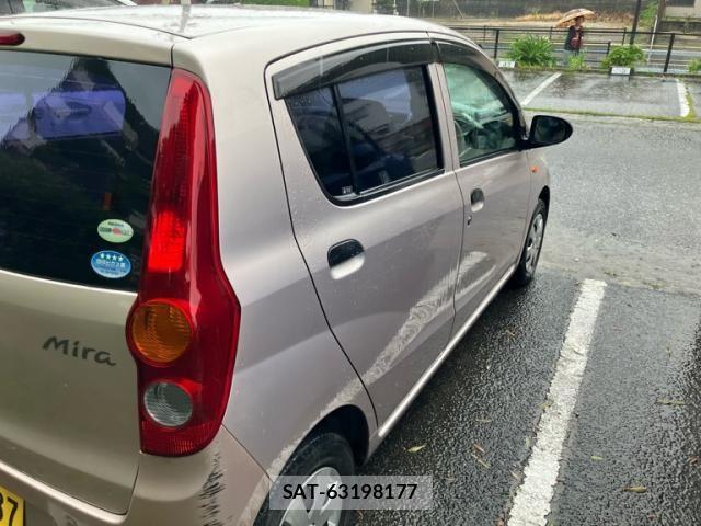 Daihatsu MIRA 2011-09 7618157-2