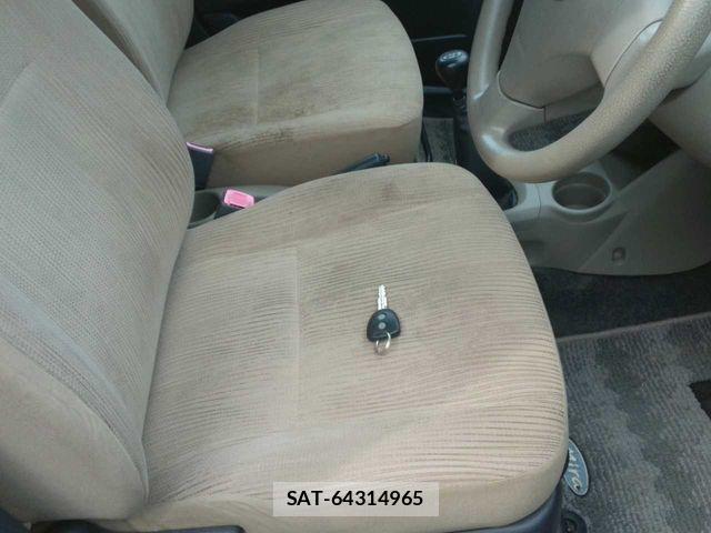 Daihatsu MIRA 2015-02 8074636-4