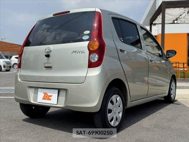 Daihatsu MIRA 2011-03 8208758-14
