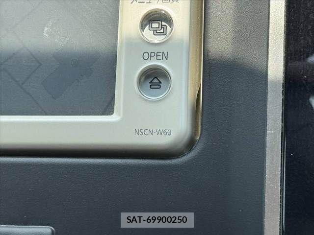 Daihatsu MIRA 2011-03 8208758-21