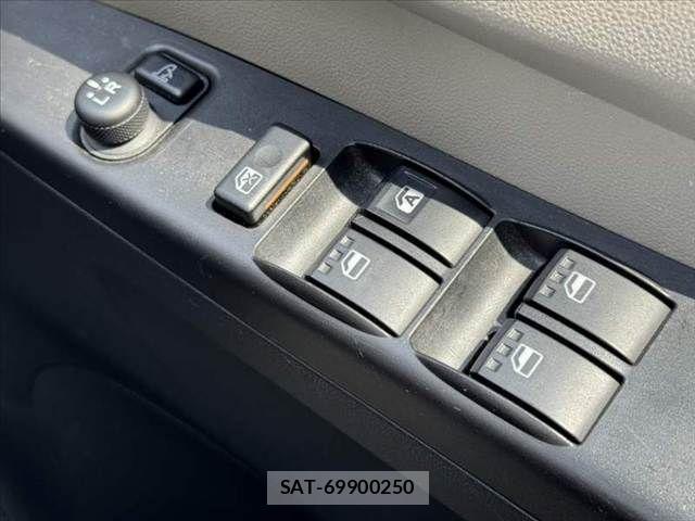 Daihatsu MIRA 2011-03 8208758-24