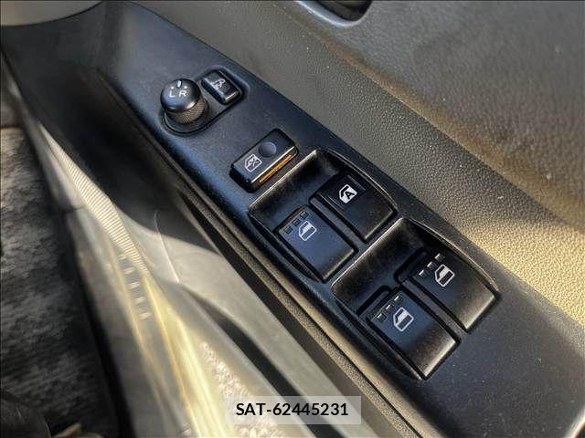 Daihatsu MIRA 2010-02 8367037-26