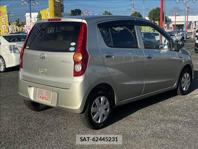 Daihatsu MIRA 2010-02 8367037-6