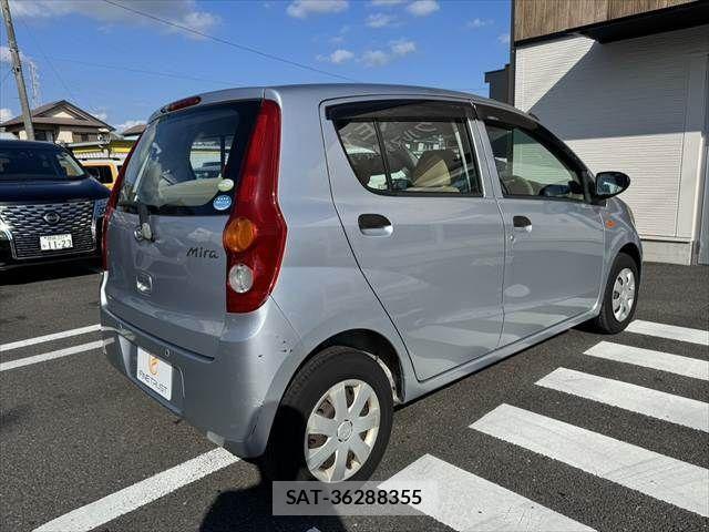 Daihatsu MIRA 2011-12 8744065-12