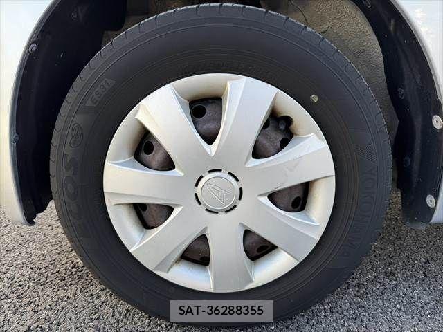 Daihatsu MIRA 2011-12 8744065-21