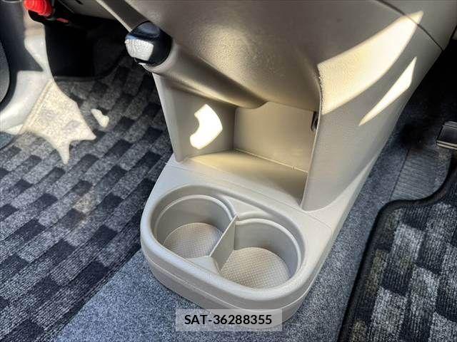 Daihatsu MIRA 2011-12 8744065-26