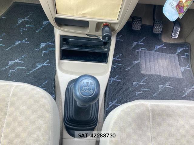 Daihatsu MIRA 2005-11 8880838-13