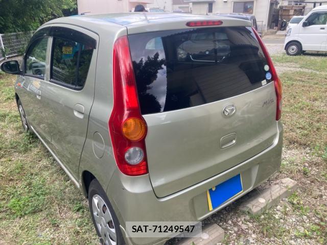 Daihatsu MIRA 2010-08 8880837-2