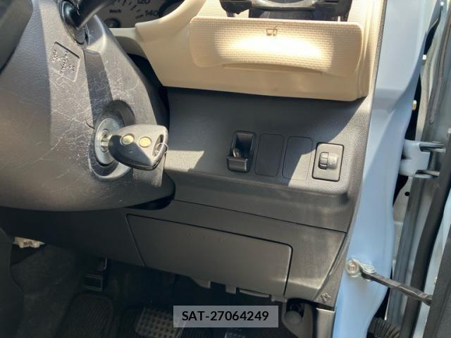Daihatsu MIRA COCOA 2009-10 8371874-14