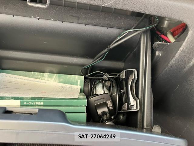 Daihatsu MIRA COCOA 2009-10 8371874-19