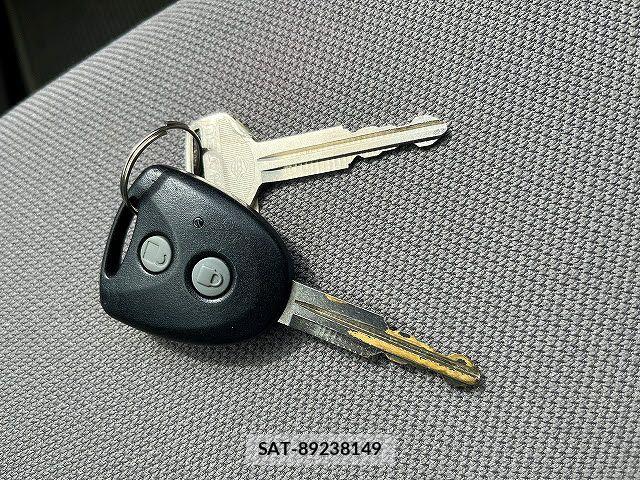 Daihatsu MIRA 2017-03 6908941-25
