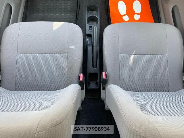 Daihatsu MIRA 2015-01 6909016-17