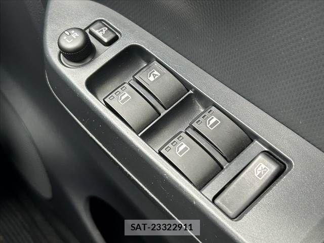 Daihatsu MIRA 2019-04 6908931-27
