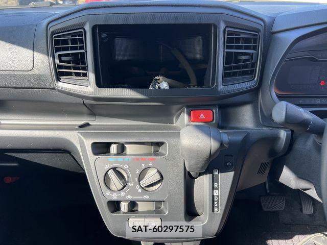 Daihatsu MIRA 2018-06 6909021-9