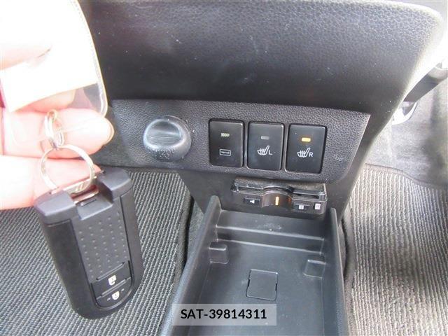 Daihatsu MIRA 2017-09 6909001-6