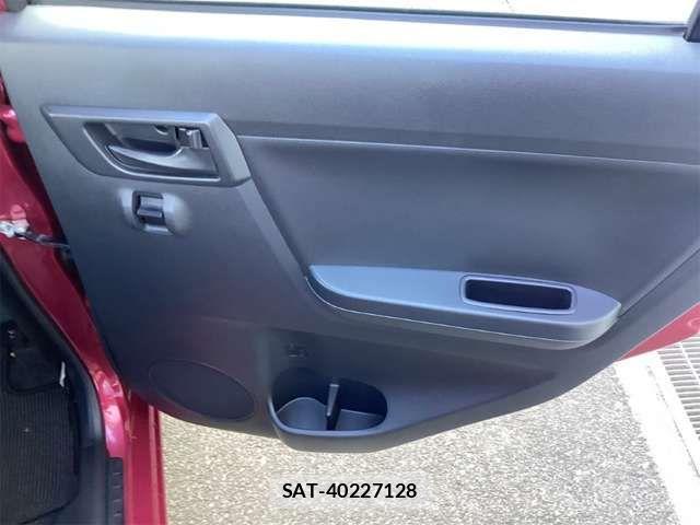 Daihatsu MIRA 2017-08 6908927-17