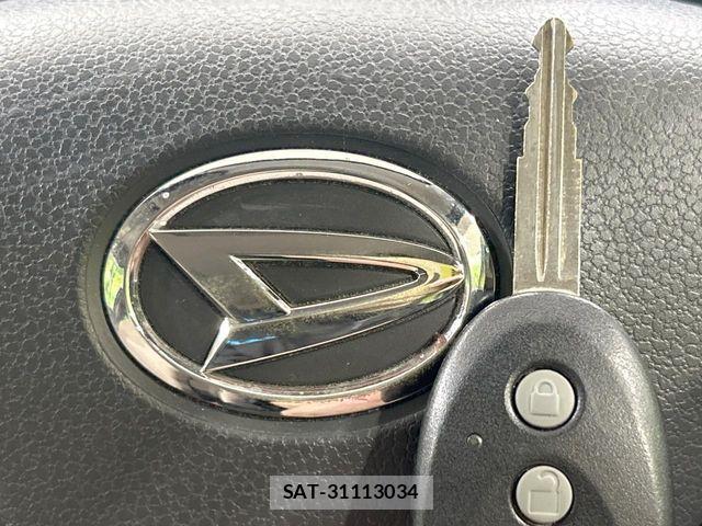Daihatsu MIRA 2013-01 6908935-4