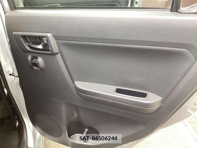 Daihatsu MIRA 2017-06 6908807-16