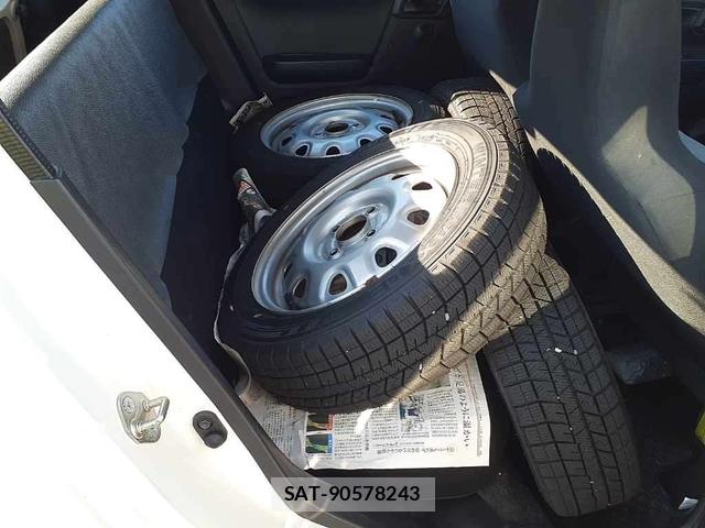 Daihatsu MIRA 2019-06 8828210-6