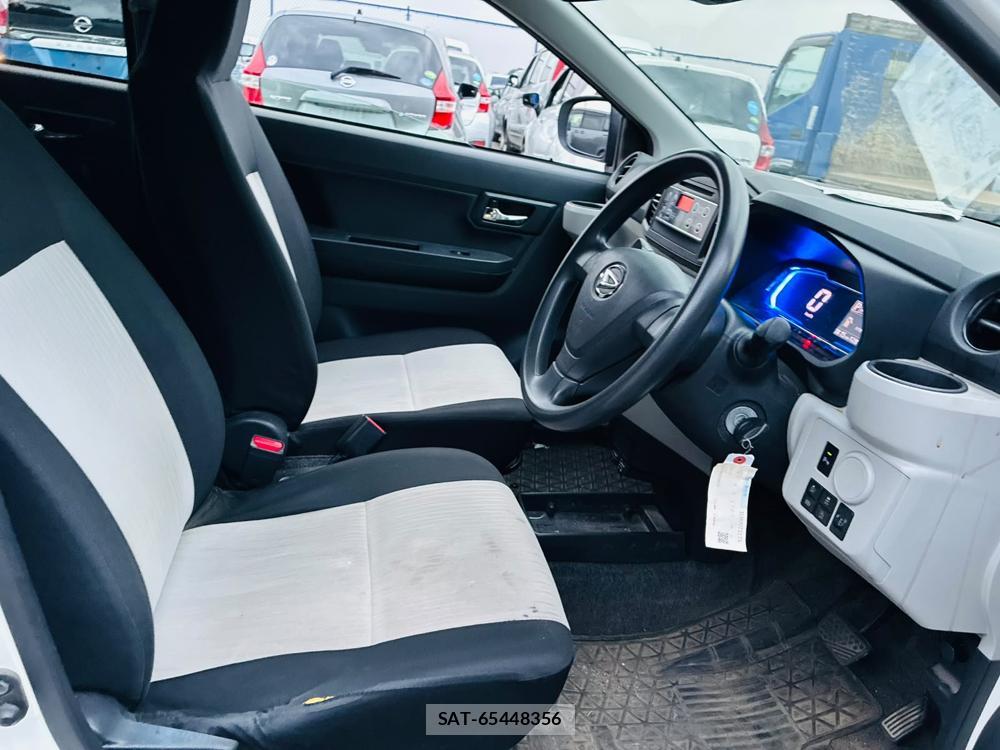 Daihatsu MIRA ES 2019-06 8022575-11