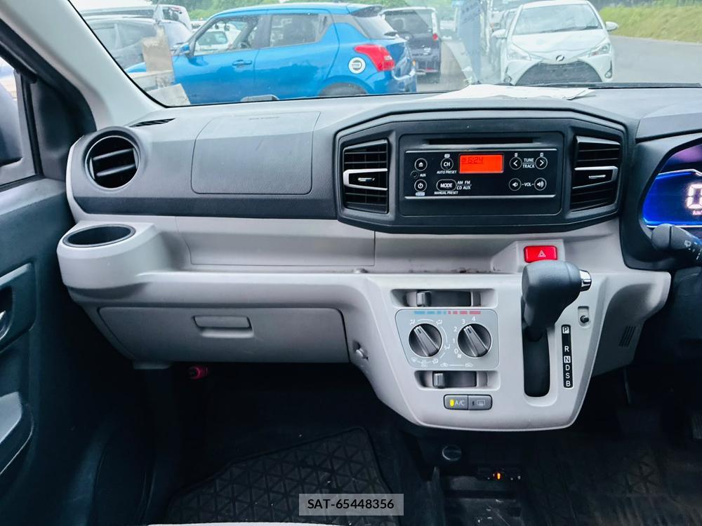 Daihatsu MIRA ES 2019-06 8022575-17