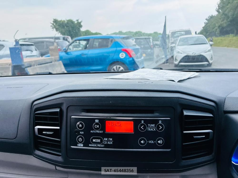 Daihatsu MIRA ES 2019-06 8022575-18