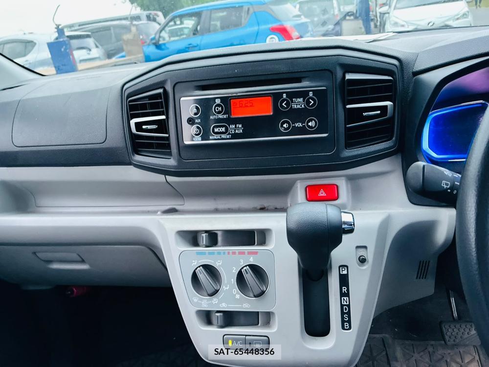 Daihatsu MIRA ES 2019-06 8022575-19