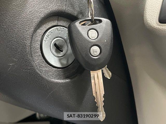 Daihatsu MIRA ES 2015-04 6217054-4