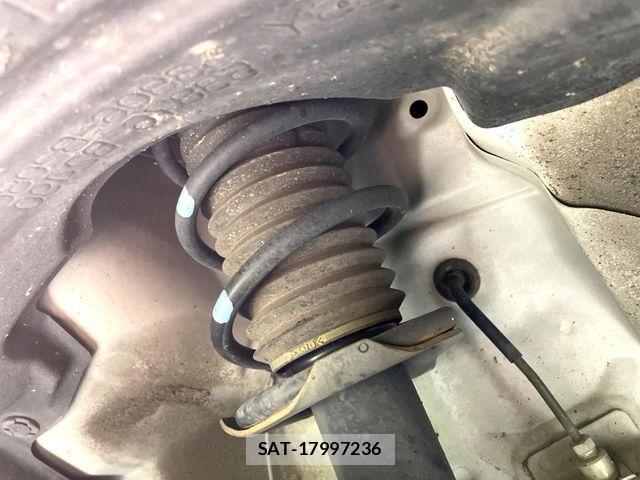 Daihatsu MIRA ES 2017-06 6217000-19